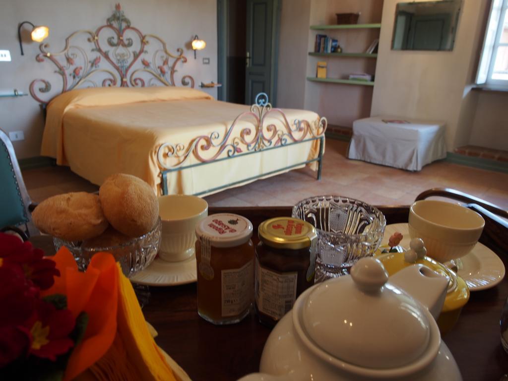 Tenuta Montanello B&B Castiglione Falletto Eksteriør bilde